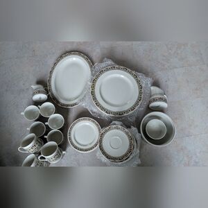 Royal Doulton Fireglow Dinnerware Set